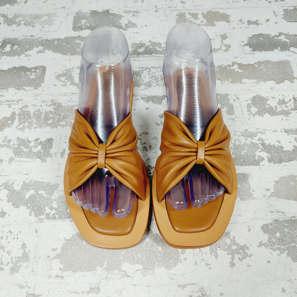 New Crevo Kitty Bow Leather Slide Sandal  T392